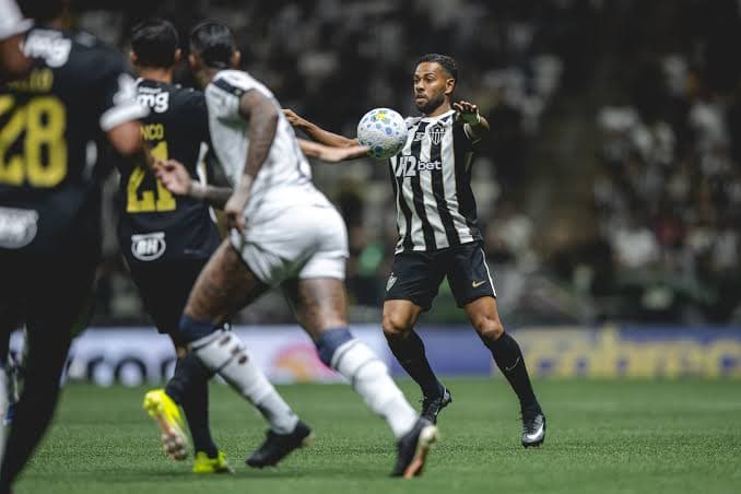 Atlético-MG avança na Sul-Americana e encara sequência decisiva na temporada