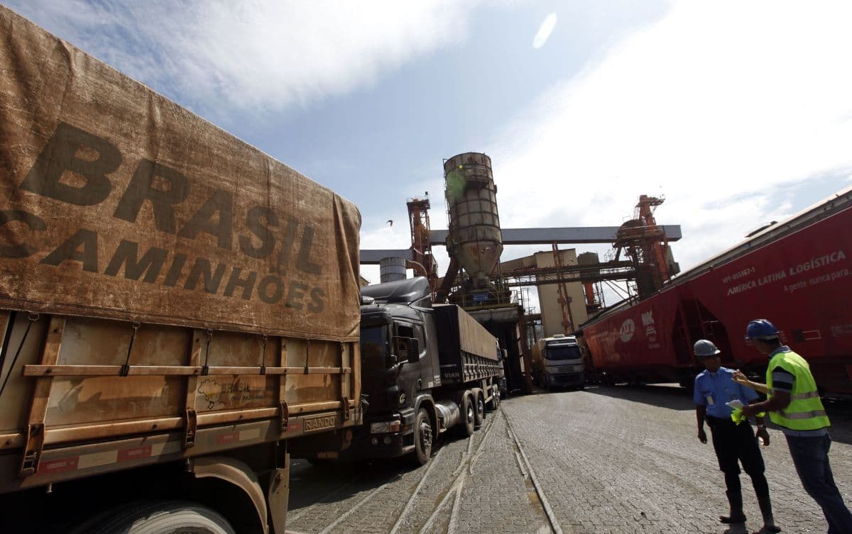 Frete Rodoviário Soja e Milho Deve Crescer em Março, Afirma Conab