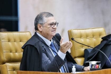 Supremo exige plano da CVM e muda destinação de taxas