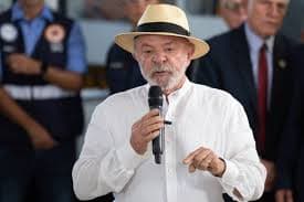 Flávio Bolsonaro e o Desafio nas Pesquisas Eleitorais