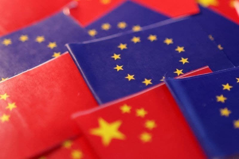 China critica restrições de exportação da UE em comunicado oficial