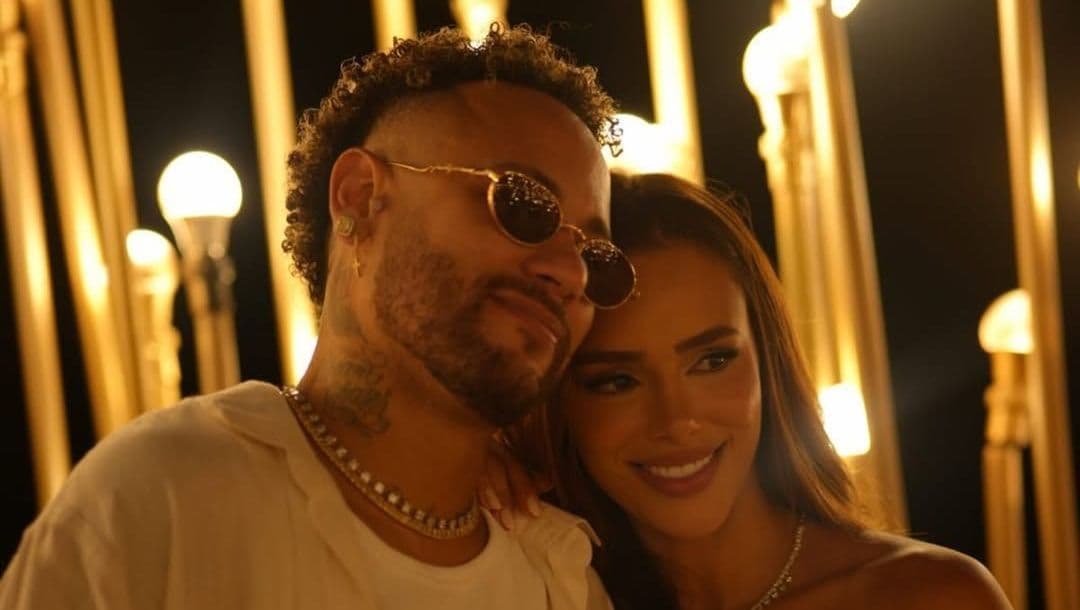 Neymar celebra aniversário da esposa Bruna Biancardi com declaração