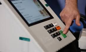 Que horas acaba a votação nas eleições de 2026?