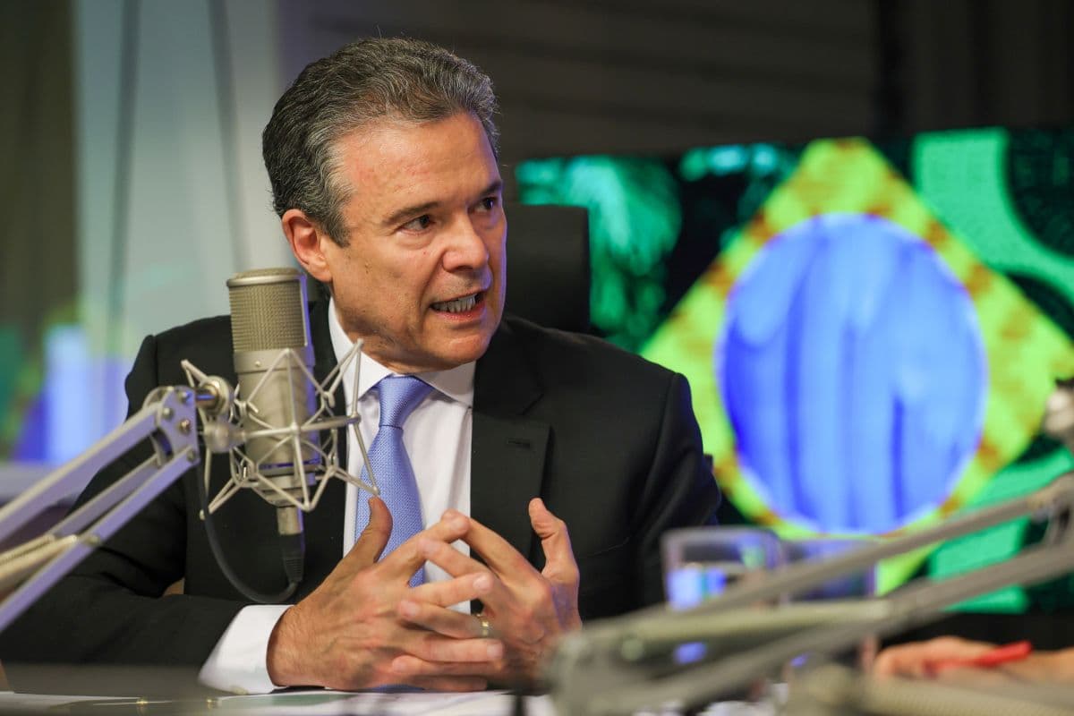 André de Paula assume o Ministério da Agricultura e reafirma compromissos de Fávaro