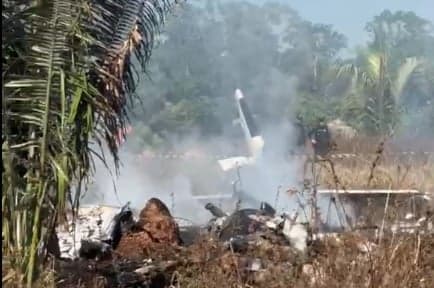 Três pessoas morrem em queda de aeronave em Água Boa, MT