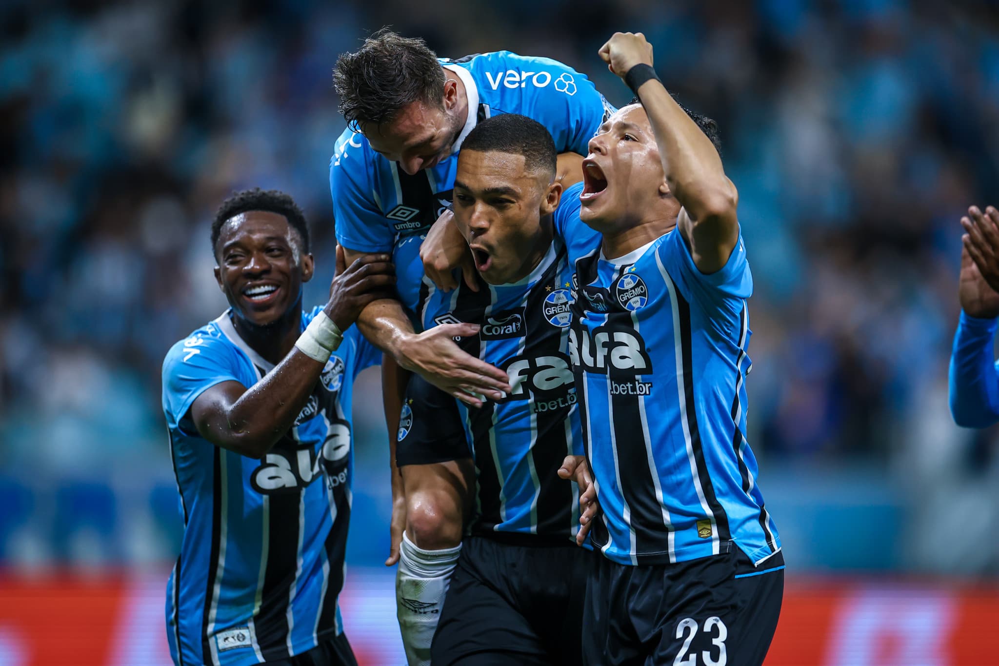 Grêmio prepara mudanças para enfrentar o Bragantino e busca reação urgente no Brasileirão