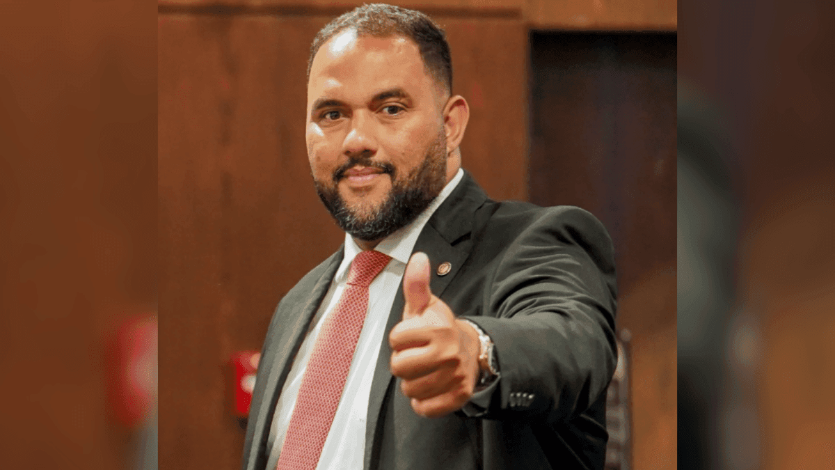 Thiago Rangel renuncia ao mandato na Alerj em meio a investigações