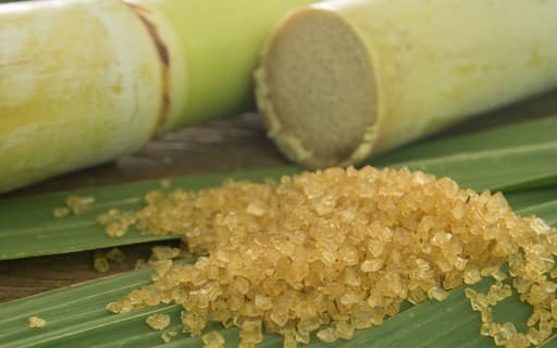 Preço do açúcar despenca em Nova York por oferta excedente