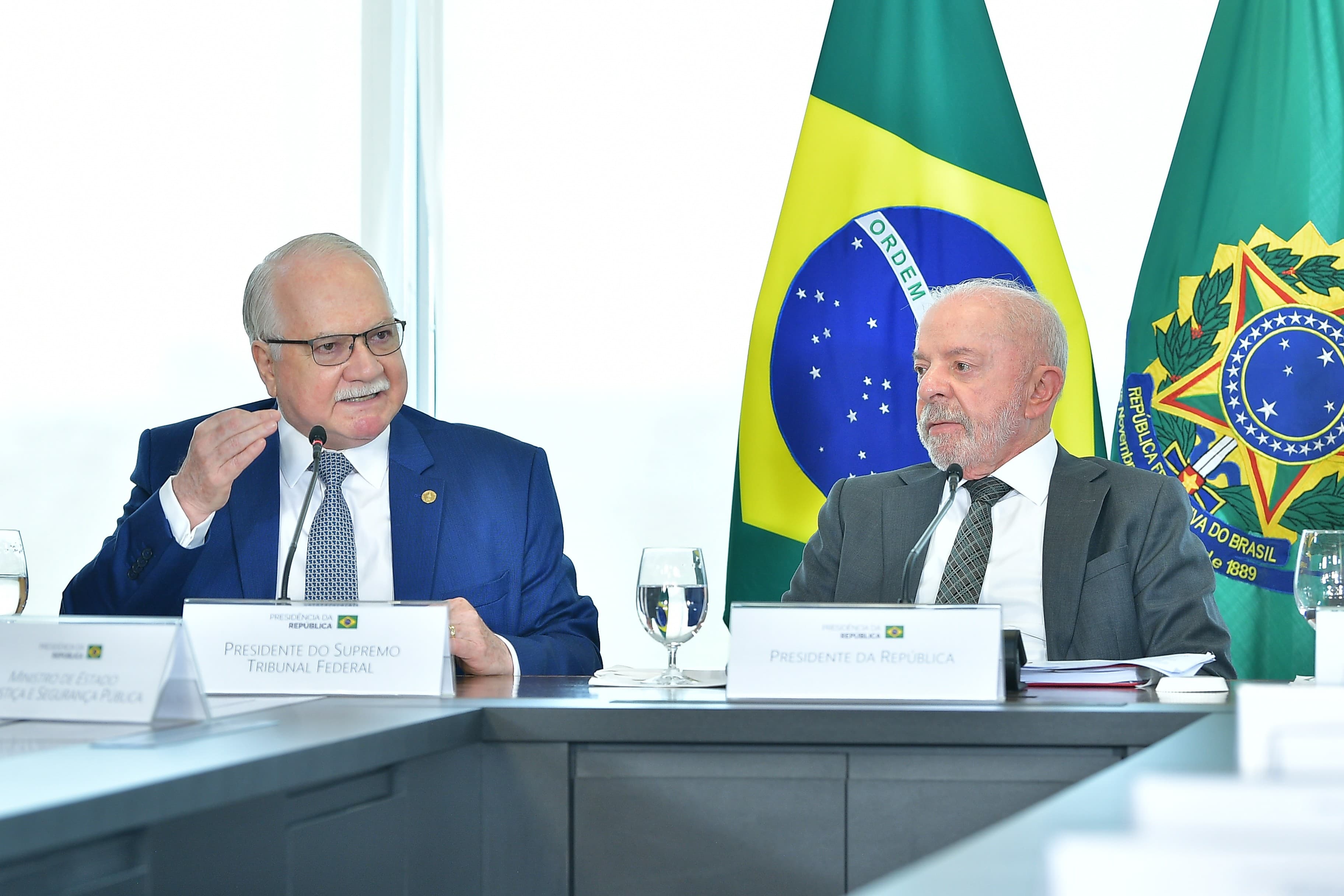 Fachin promete resposta firme a crise no STF
