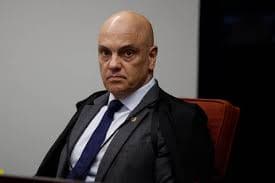 Ministro Alexandre de Moraes avalia sua defesa antes de declarações