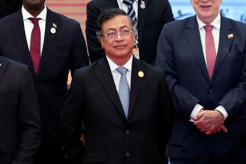 Crise de saúde e déficit fiscal marcam governo de Gustavo Petro