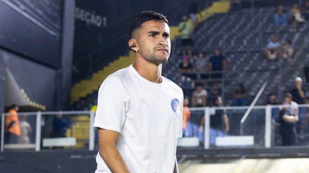 Neymar é expulso após discussão com Rodrigo Nestor em Santos x Bahia