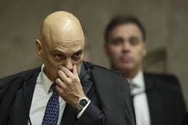 Decisão sobre INSS gera desconforto entre aliados de Moraes