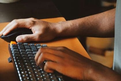 Menos de 22% dos brasileiros têm habilidades digitais básicas