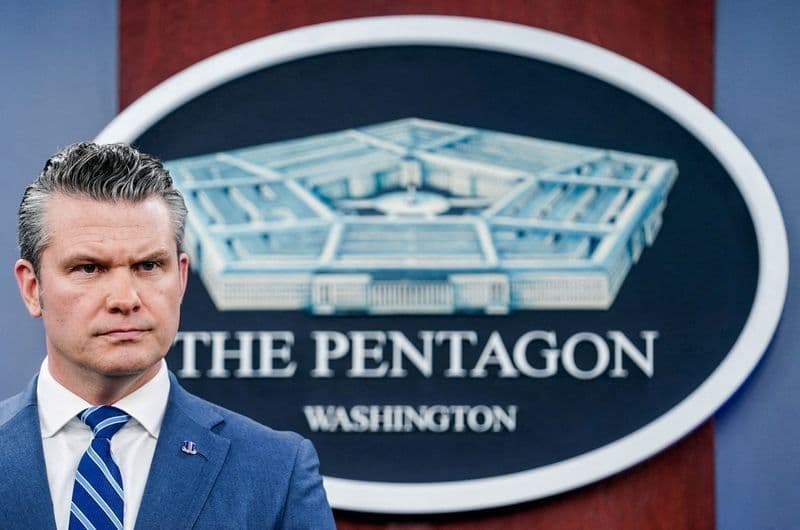 Pete Hegseth critica mídia durante coletiva no Pentágono