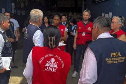 Eleições no Peru: promotores investigam desvio de cédulas