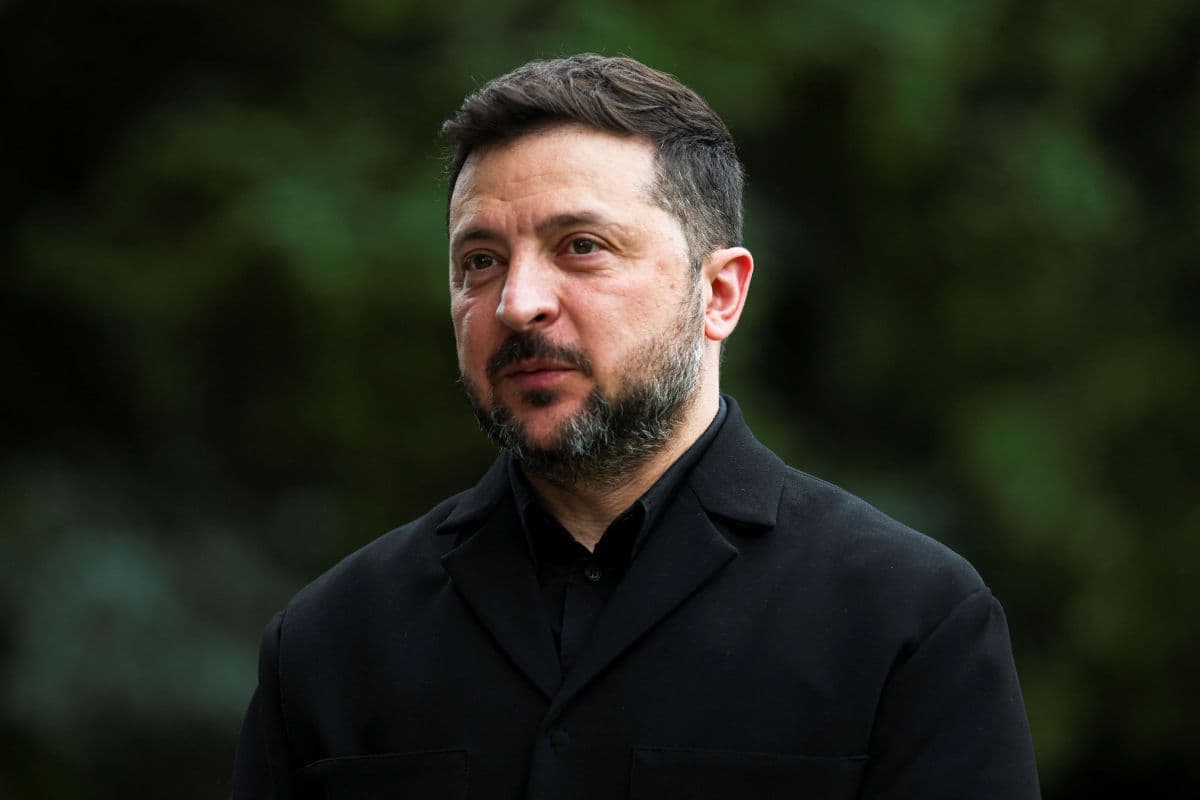 Zelensky destaca retalição a ataques russos após dano a mosteiro