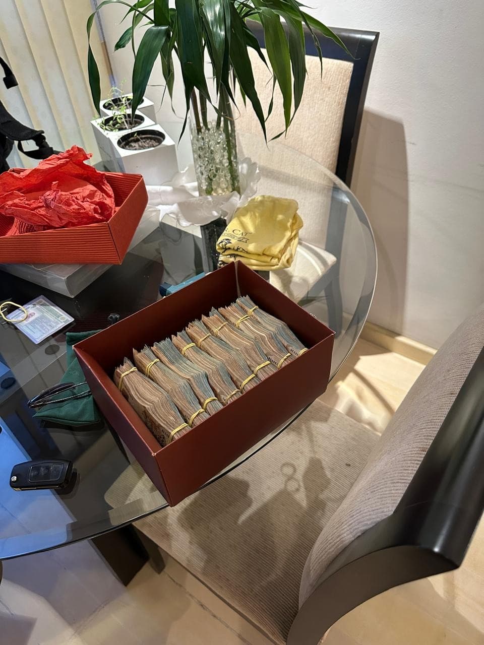 Polícia Federal apreende R$ 500 mil na casa de policial no Rio