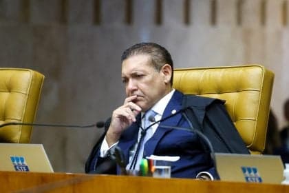 STF define Kassio Nunes como relator de queixa de Michelle Bolsonaro