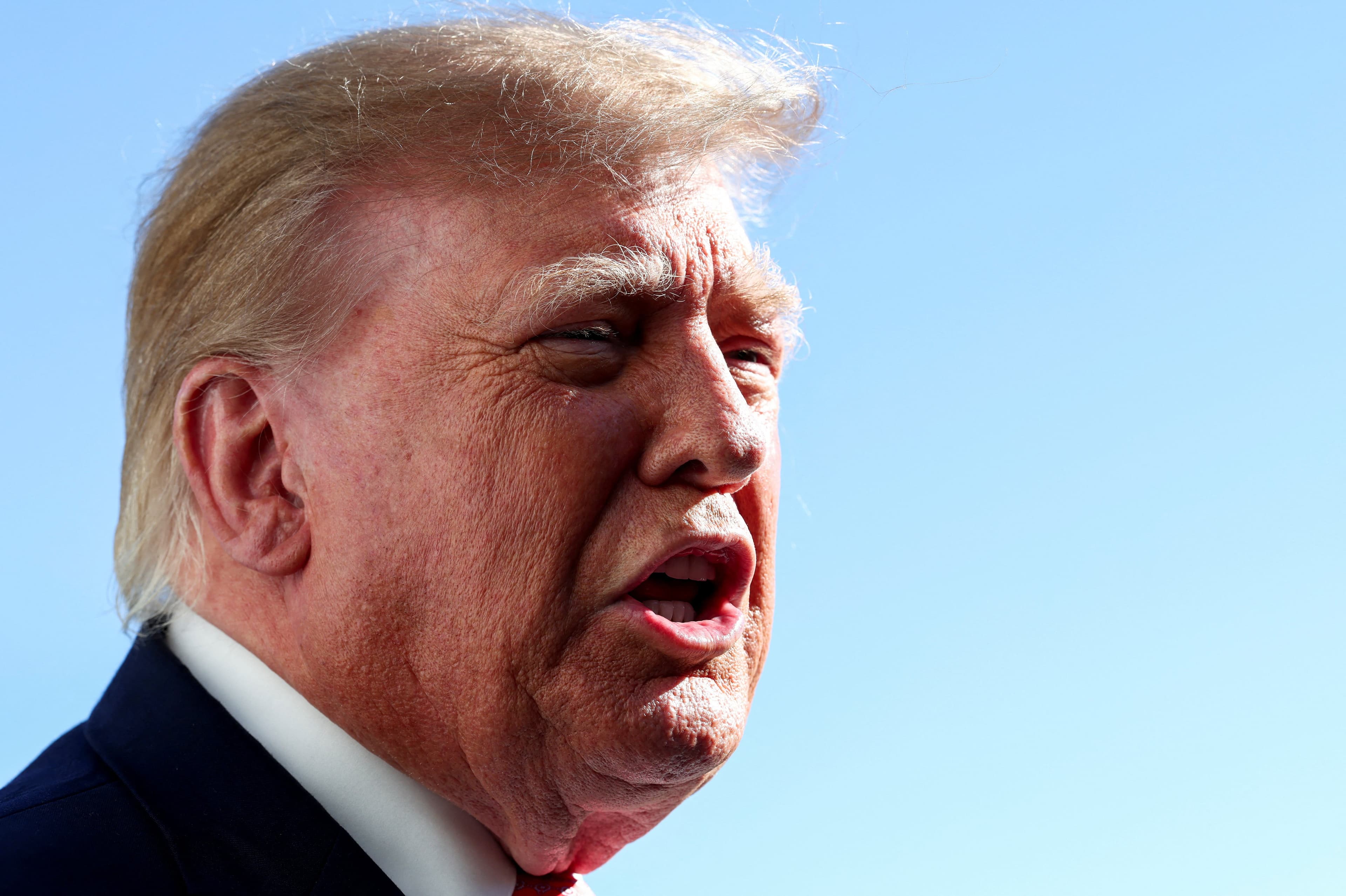 Trump propõe mudança de nome da Inteligência Artificial para 'Superinteligência'