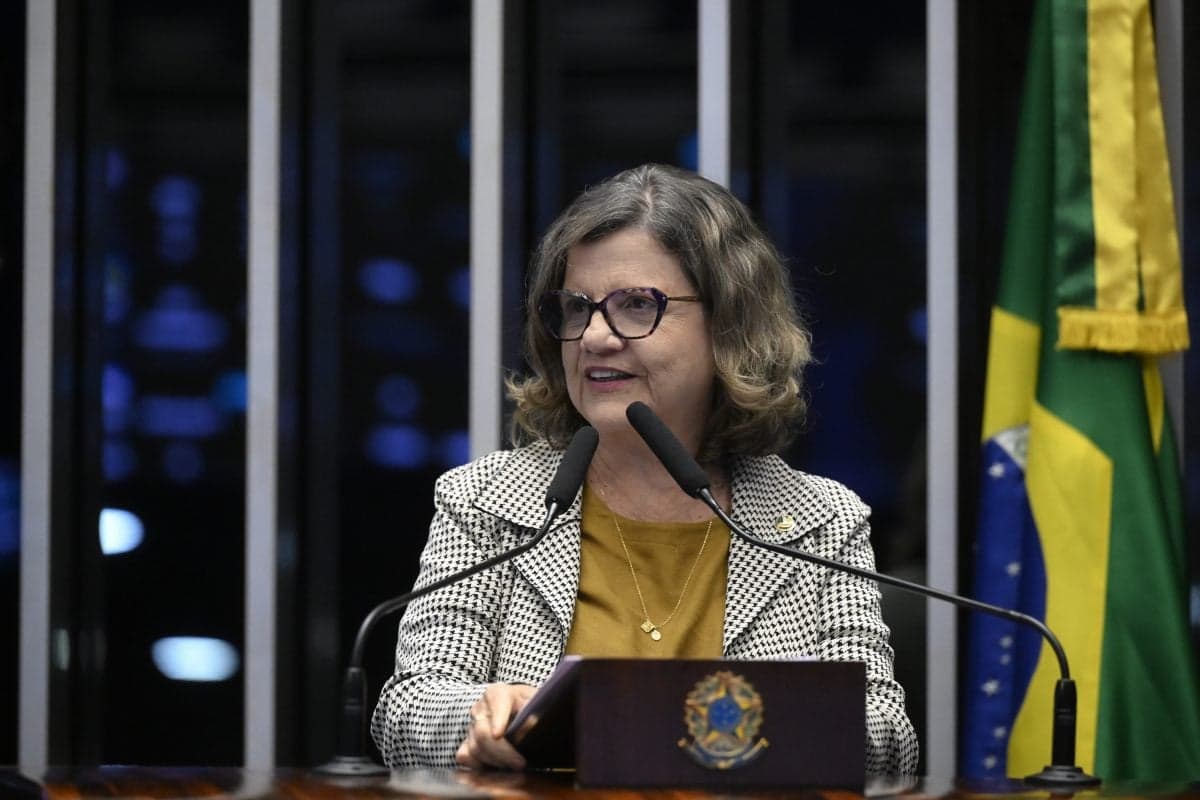 Senadora Teresa Leitão investiga financiamento de filme sobre Bolsonaro