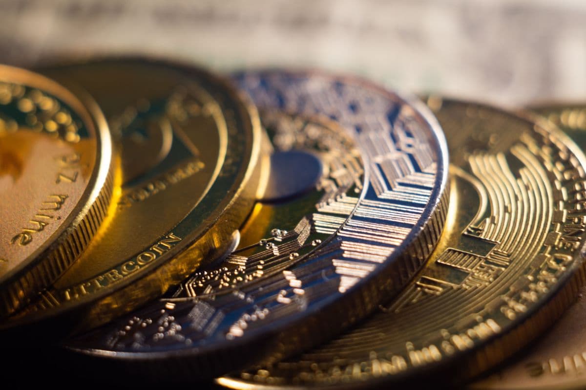 Bitcoin lidera diversificação em investimentos digitais em 2026