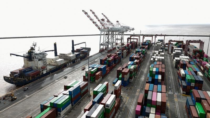 Caminhoneiros bloqueiam porto e atrasam carregamentos de grãos na Argentina