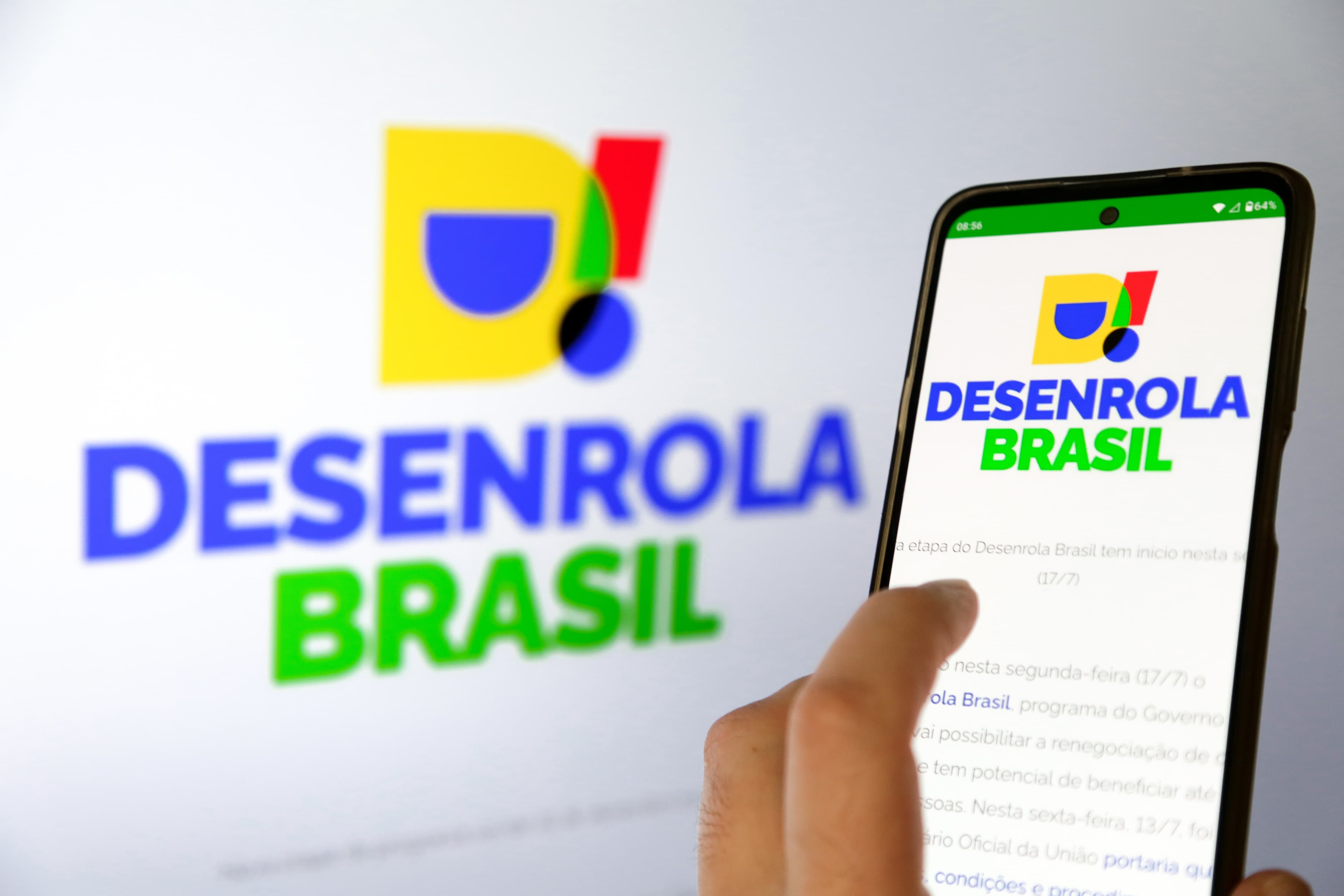 Governo prorroga Desenrola até agosto e exclui apostadores