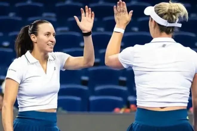 Brasil/Canadá enfrenta Mertens e Shnaider por vaga na final em Pequim