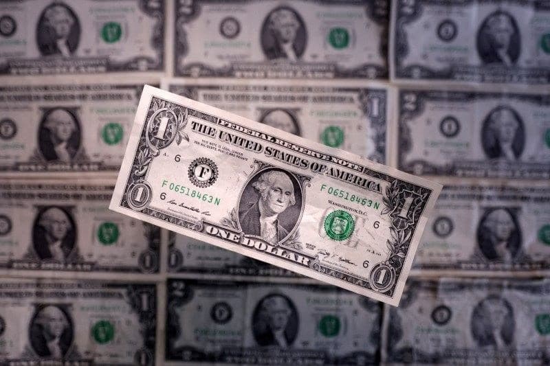 Dólar cai e fecha a R$ 5,18 nesta sexta-feira