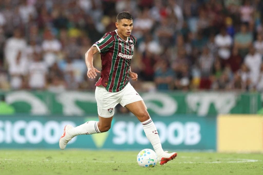 Thiago Silva expressa preocupação com gramado do Maracanã durante NFL Rio Game