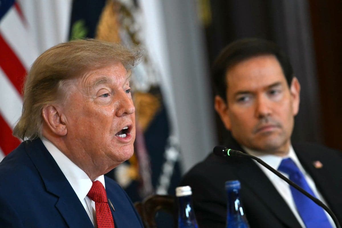 Trump defende proibição de exportações de diesel para enfrentar alta de preços