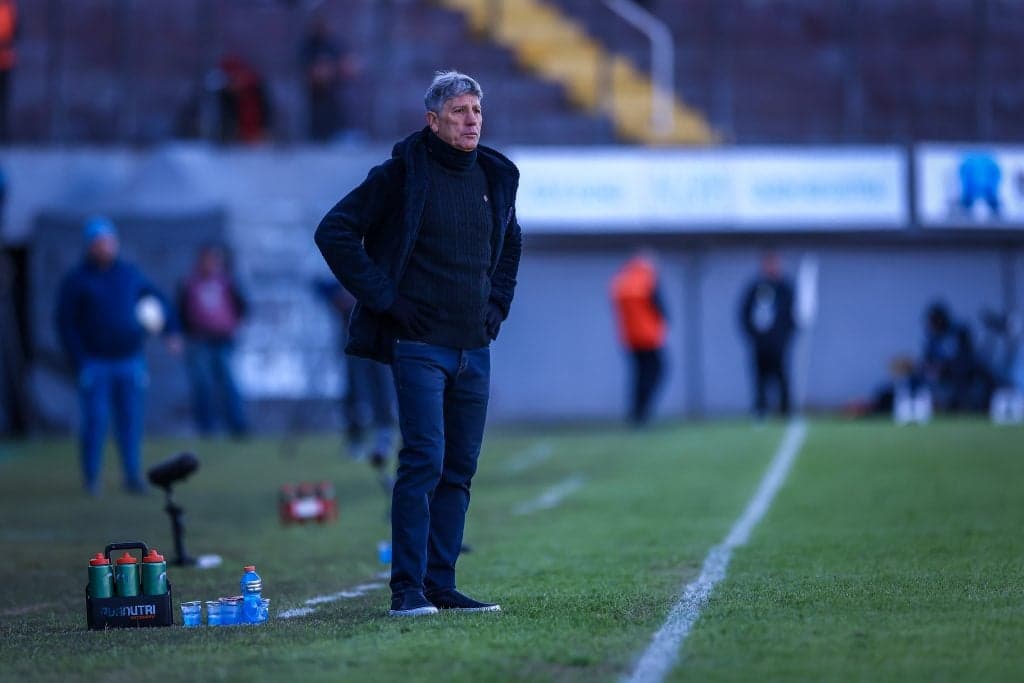 Grêmio perde para o Cruzeiro por 4 a 2 na estreia de Renato Portaluppi