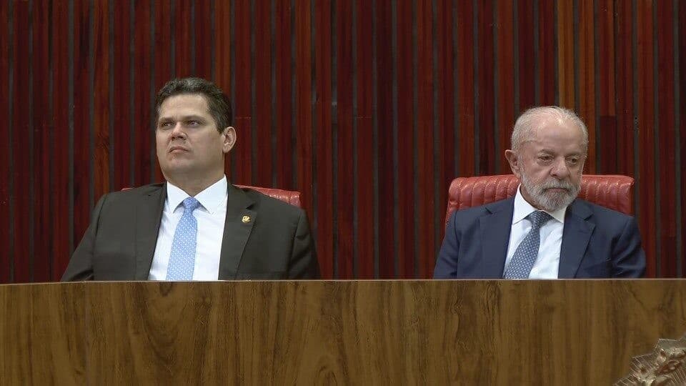 Davi Alcolumbre ignora Jorge Messias em posse no TSE