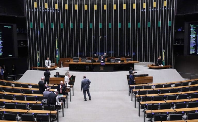 Câmara dos Deputados aprova urgência para nove propostas agrícolas