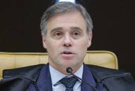 André Mendonça Rompe o Silêncio Sobre Caso Master e Possíveis Consequências para o STF