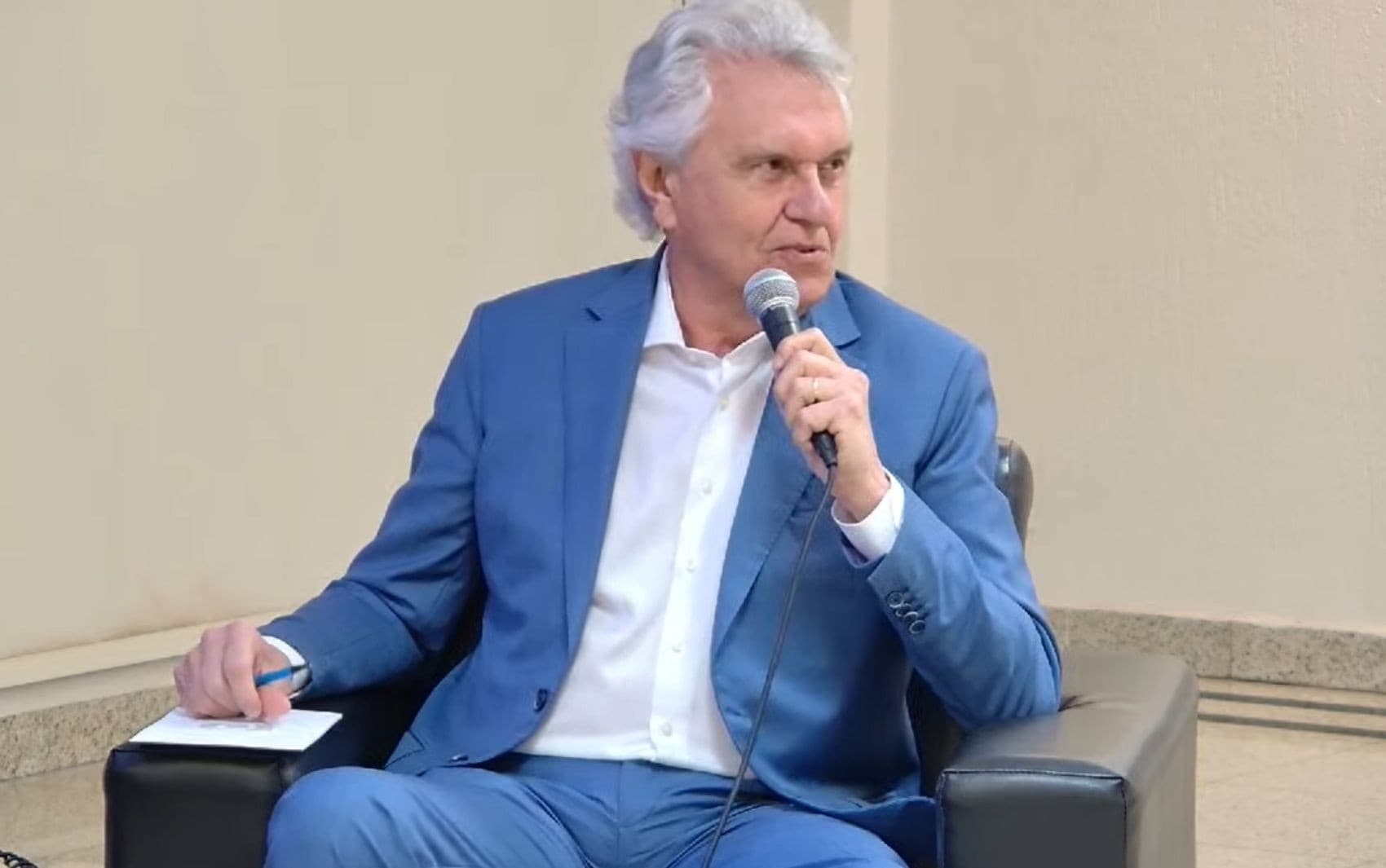 Aprovação do governo de Ronaldo Caiado atinge 84% em Goiás