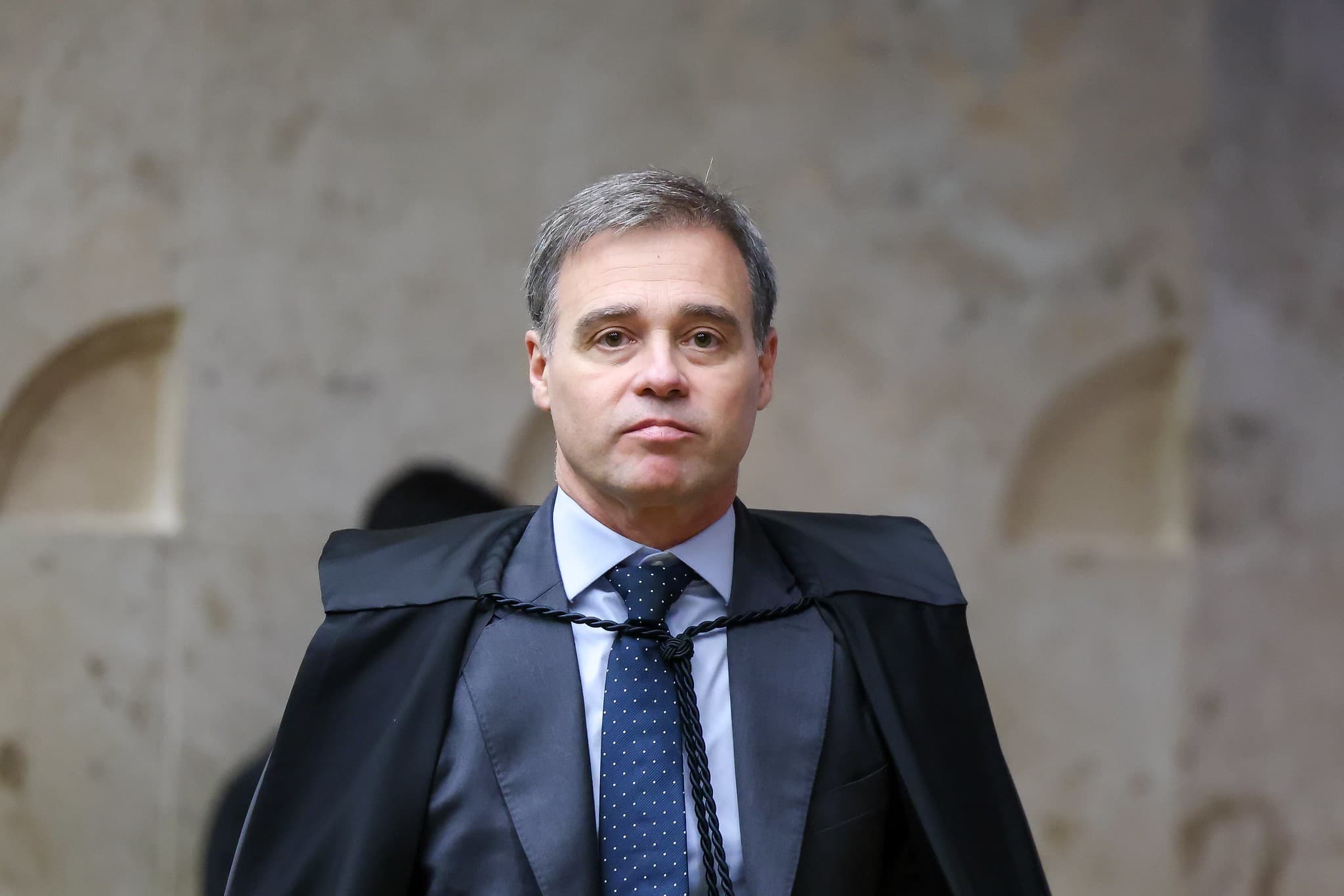 André Mendonça libera sigilo de documentos do caso Master em novo despacho