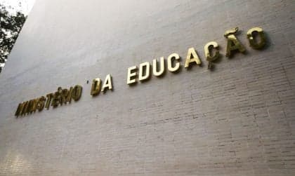 Ministro da Educação envia equipe ao Acre após ataque em escola
