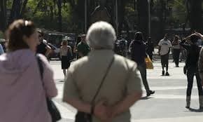 Nova Proposta Reduz Idade para Consideração de Idoso no Brasil