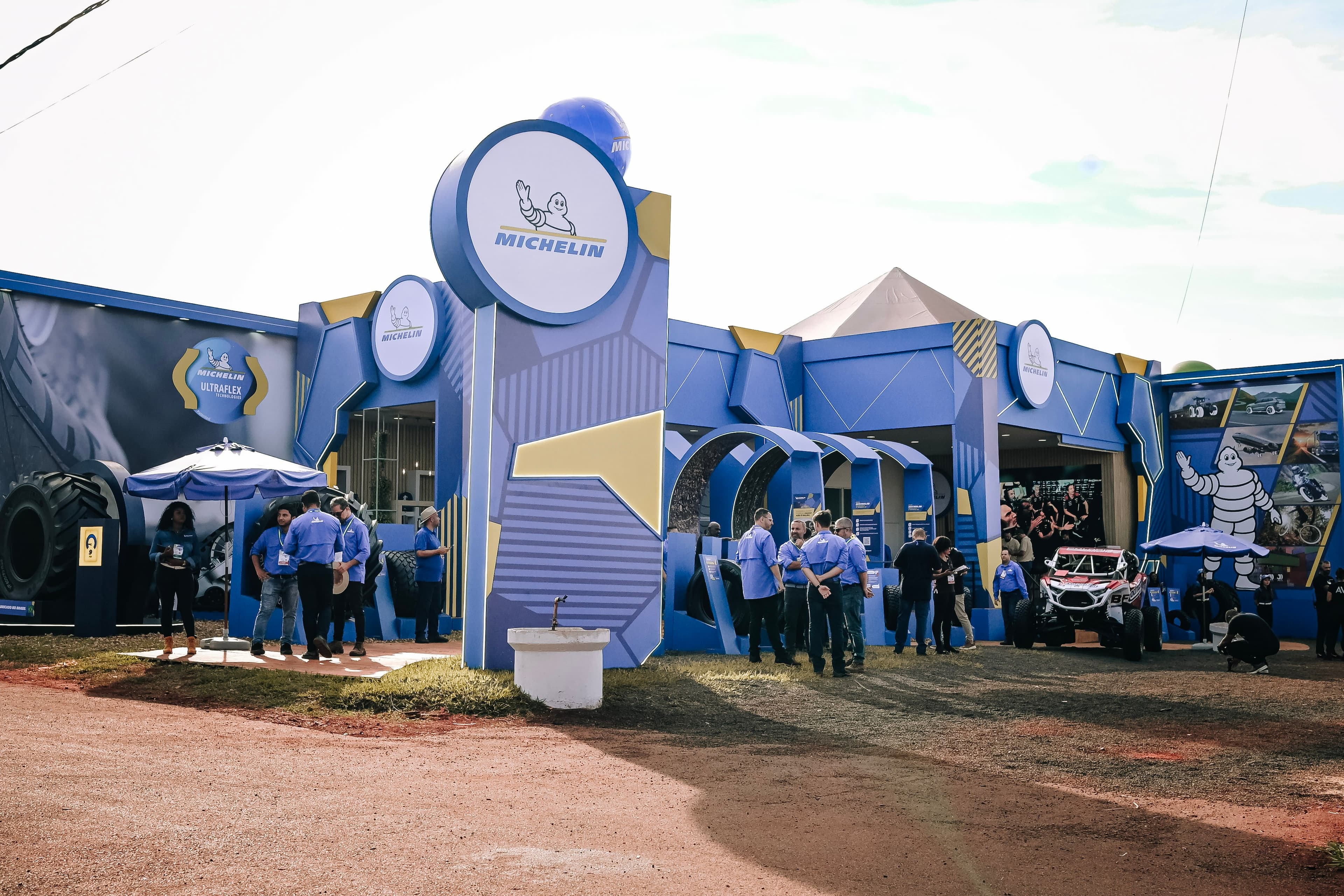 Michelin lança novos pneus e debate importação de produtos indianos