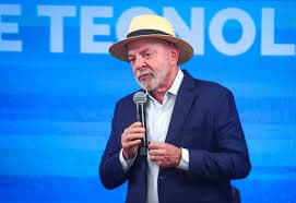 Lula Participa de Entrevista ao Vivo na Globo