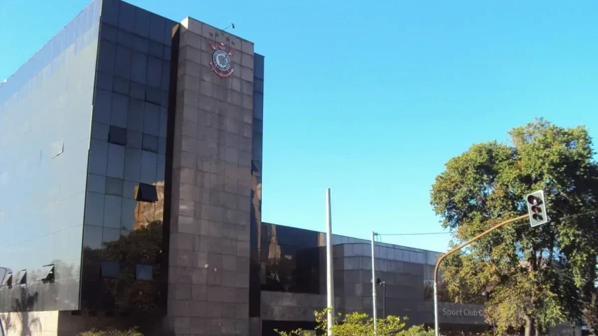 Romeu Tuma Júnior é afastado da presidência do Corinthians