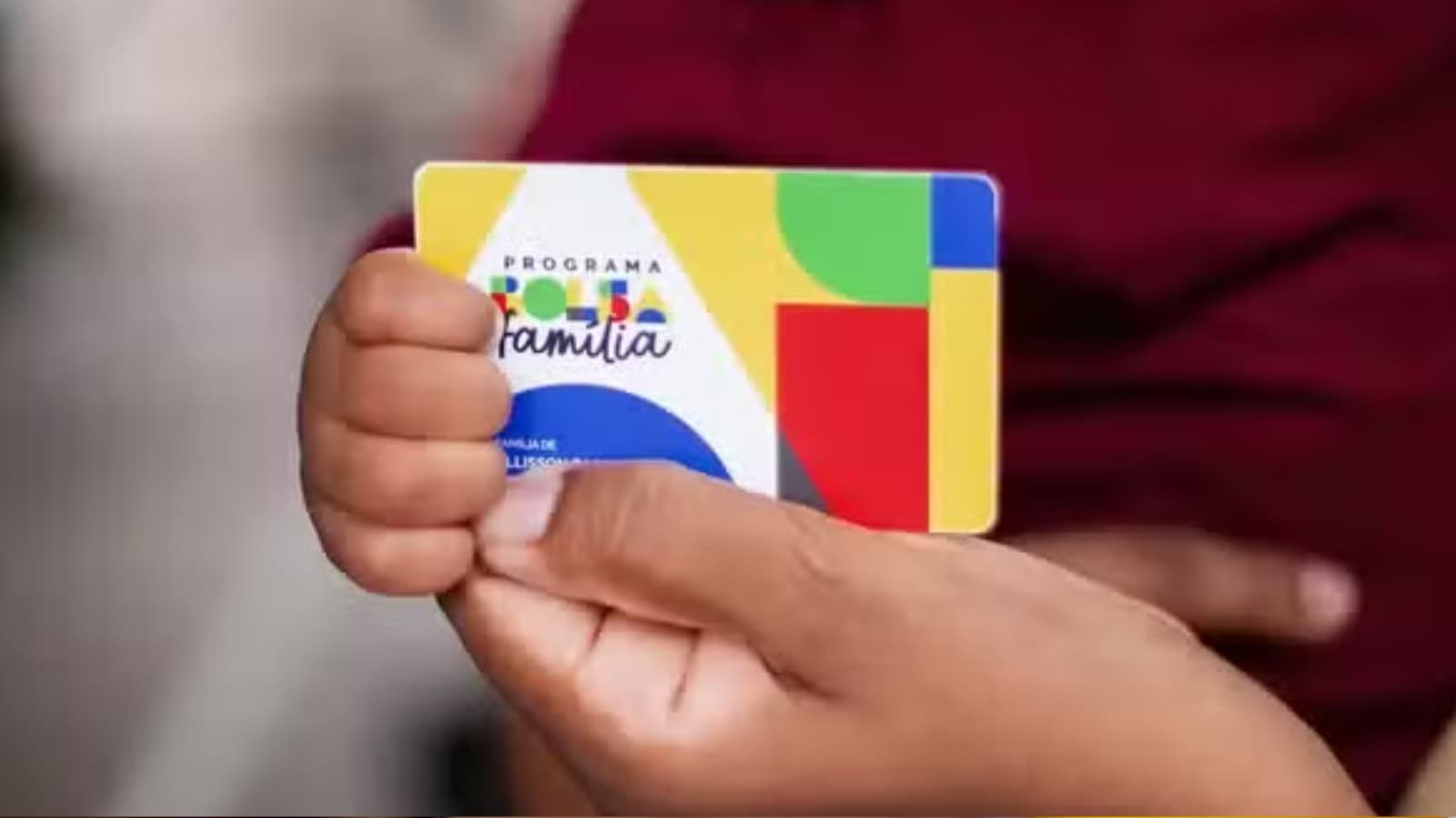 AGU defende reajuste do Bolsa Família como constitucional antes das eleições