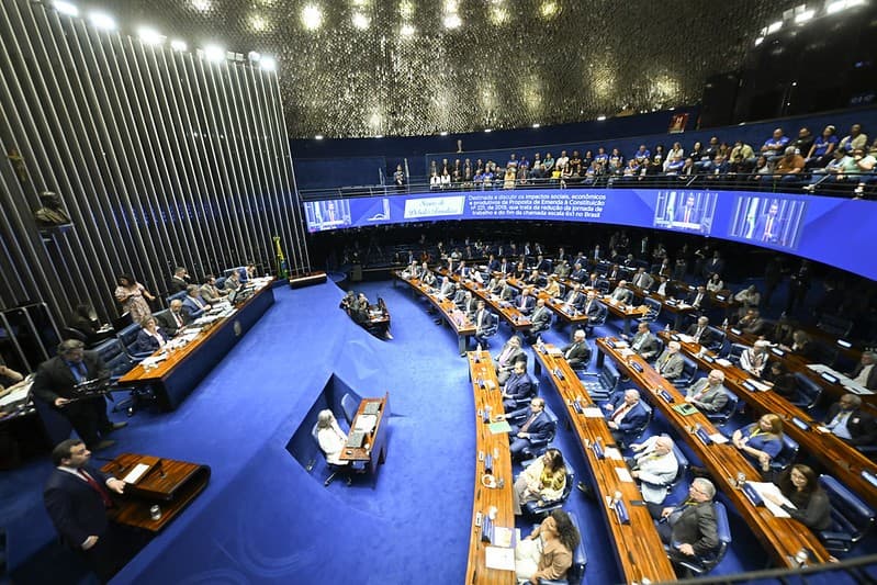 Brasil: 69% apoiam fim da escala 6x1 no trabalho
