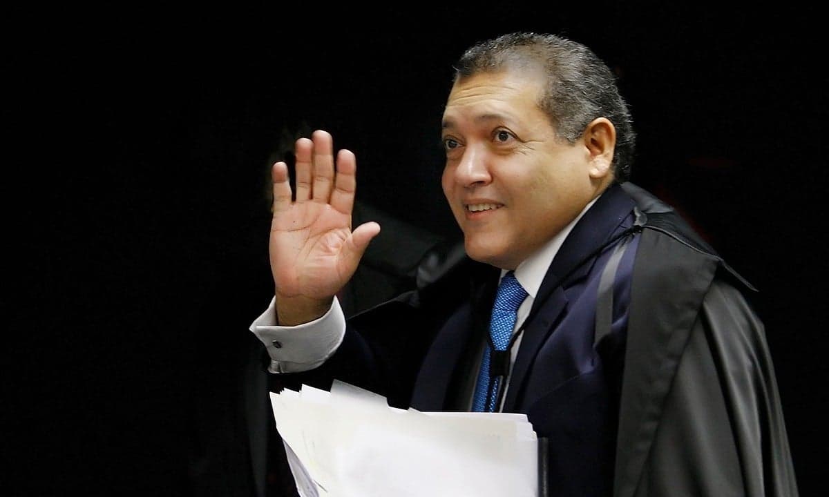 Kassio Nunes Marques relatará pedido de revisão de condenação de Bolsonaro