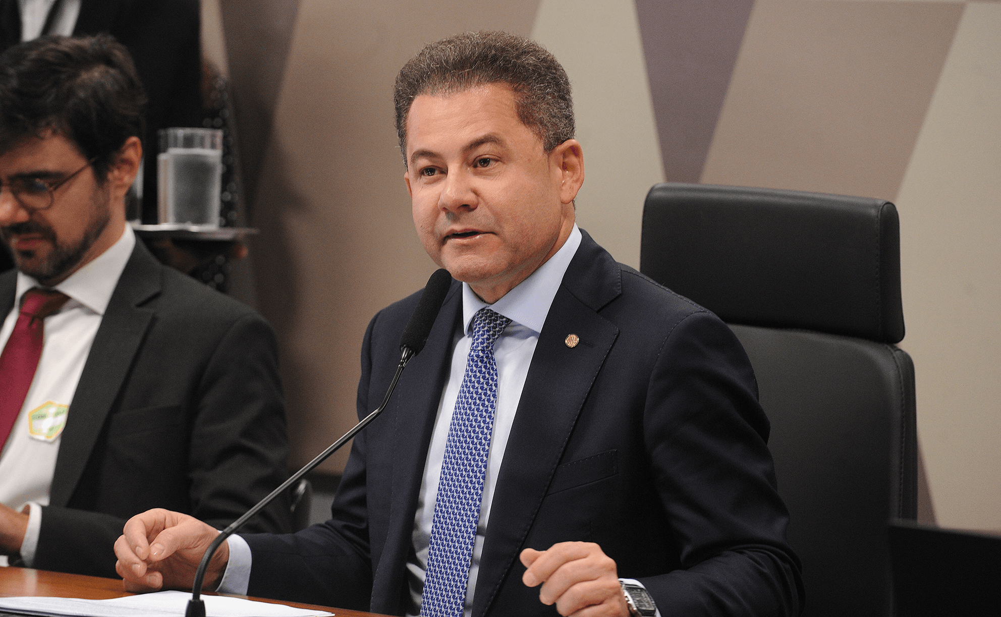 Deputado Cezinha de Madureira nega irregularidades e critica ação da PF