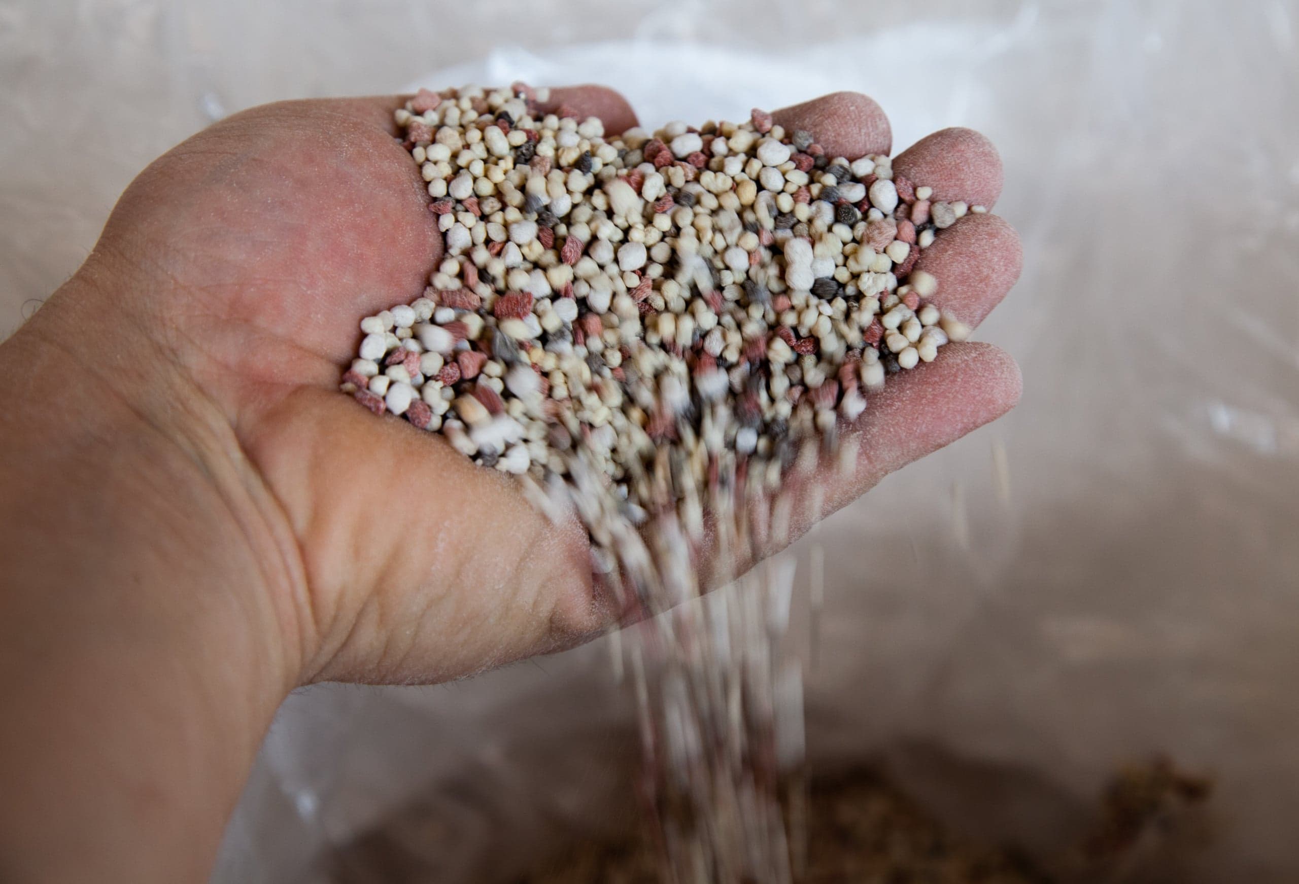 Dependência de fertilizantes mostra gargalos na agricultura brasileira