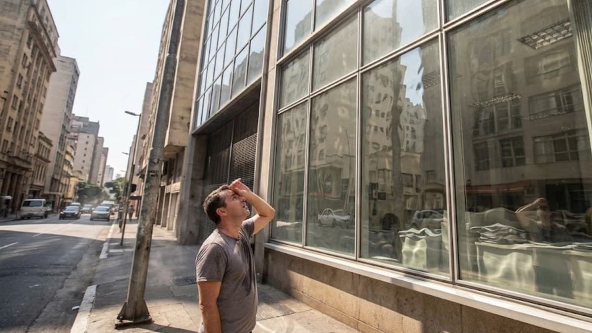 Simetria da luz explica reflexos no vidro de edifícios modernos