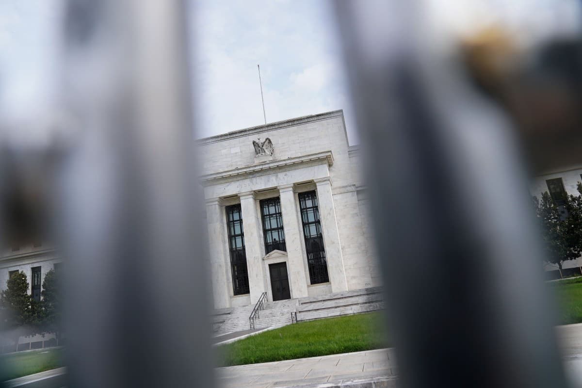 Pesquisa do Federal Reserve revela desigualdade na renda e riqueza nos EUA